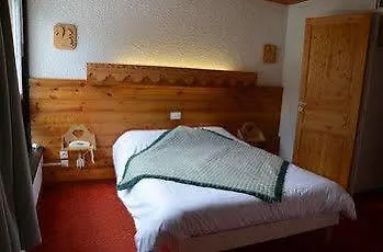 Ecureuil 3* Vars (Hautes-Alpes)