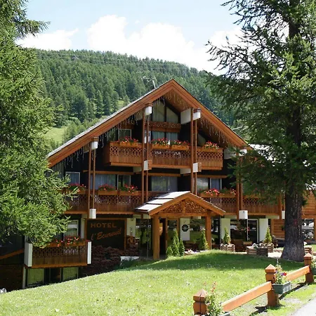 Ecureuil Hotel