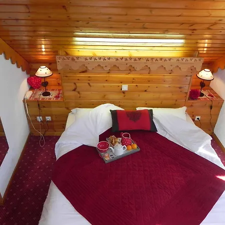 Ecureuil Hotel 3*